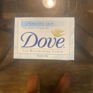 2 DOVE SENSITIVE SKIN SOAP BAR 2001 4.25 oz VINTAGE - NEW Sealed Package